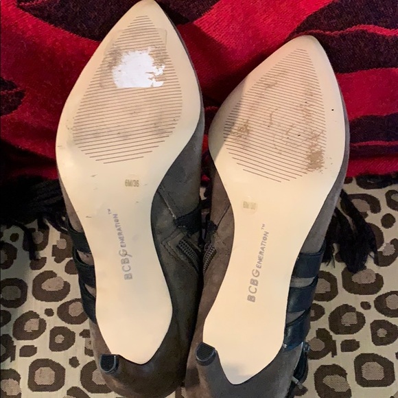 BCBG 3 inch heel olive green suede boots sz6 - Picture 6 of 6